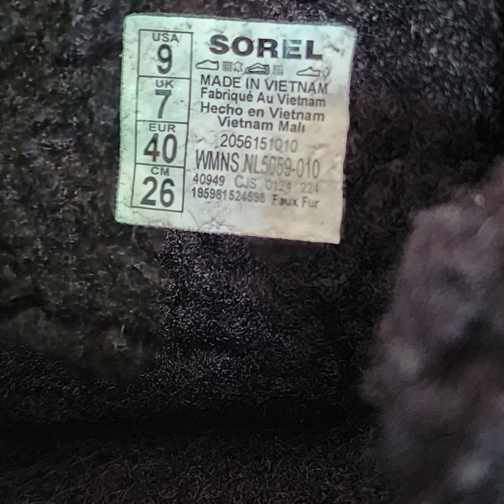 Size 9 - SOREL Viibe Black Faux Shearling Fuzzy Slip-On Shoes - Picture 8 of 14